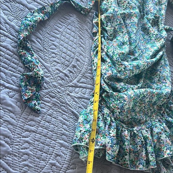 🩵 NWT Pretty Little Thing BLUE FLORAL CHIFFON PUFF SLEEVE RUCHED BODYCON DRESS 🩵 - Picture 5 of 7